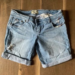 Heritage 1981 Distressed Jean Shorts